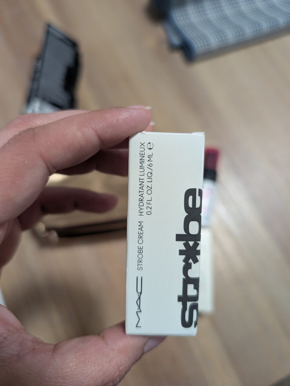 Mac Cosmetics Bundle - Picture 5 of 9